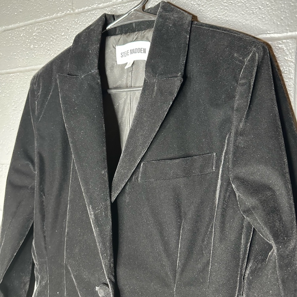 Steve Madden - Elegant Black Velvet Jacket - Picture 4 of 14